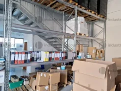 1#9823 Arredi e attrezzature elettroniche da ufficio e scaffalature