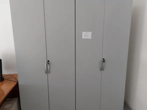 8#7899 Arredi e attrezzature elettroniche ufficio