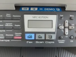 8#7899 Arredi e attrezzature elettroniche ufficio