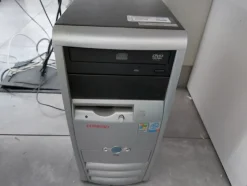8#7899 Arredi e attrezzature elettroniche ufficio