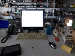 8#7899 Arredi e attrezzature elettroniche ufficio