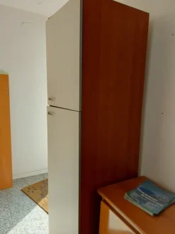8#7899 Arredi e attrezzature elettroniche ufficio