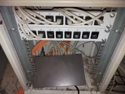 1#7822 Arredi e attrezzature elettroniche da ufficio