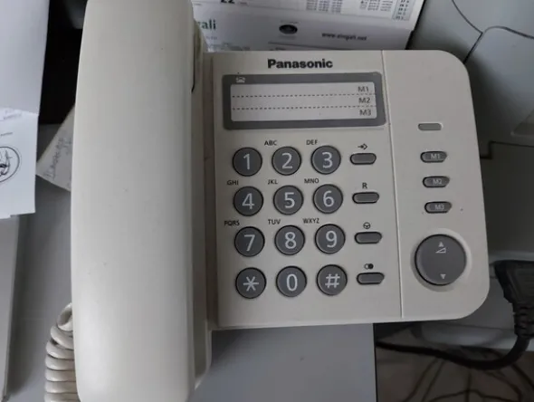 1#7822 Arredi e attrezzature elettroniche da ufficio