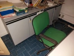 16#7562 Arredi e attrezzature informatiche