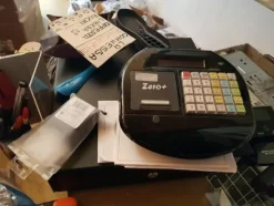 7#5149 Arredi e Attrezzature per calzolaio