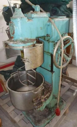 1#8065 Arredi e attrezzature per laboratorio di pasticceria