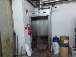 2#8259 Arredi e attrezzature per lavorazione e tintura pelli