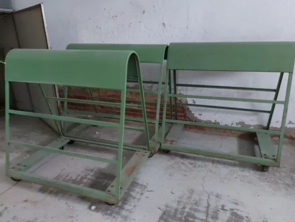 37#8259 Arredi e attrezzature per lavorazione e tintura pelli