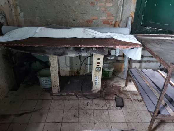 37#8259 Arredi e attrezzature per lavorazione e tintura pelli