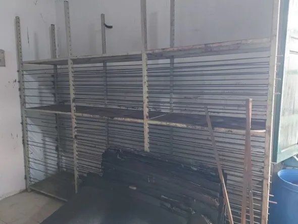37#8259 Arredi e attrezzature per lavorazione e tintura pelli