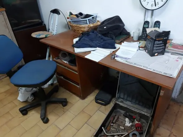 37#8259 Arredi e attrezzature per lavorazione e tintura pelli