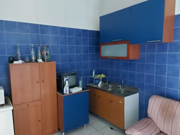 37#8259 Arredi e attrezzature per lavorazione e tintura pelli
