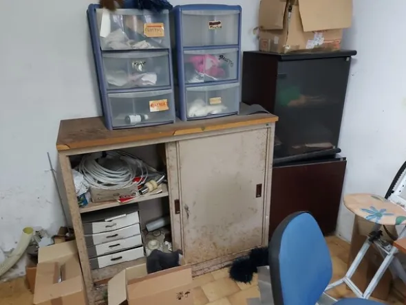 37#8259 Arredi e attrezzature per lavorazione e tintura pelli