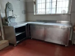 1#9342 Arredi e attrezzature per negozio alimentare