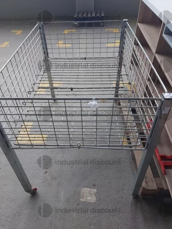 46#9470 Arredi e attrezzature per ristorazione e settore alimentare