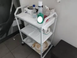 1#7919 Arredi e attrezzature per trattamenti estetici
