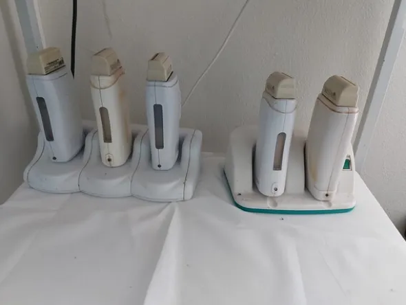 1#7919 Arredi e attrezzature per trattamenti estetici