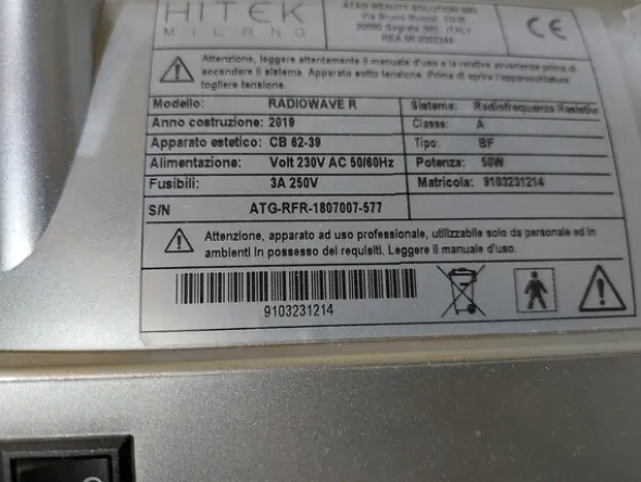 1#7919 Arredi e attrezzature per trattamenti estetici