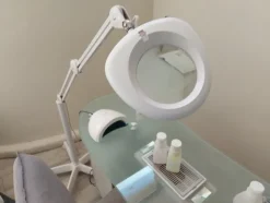 1#7919 Arredi e attrezzature per trattamenti estetici