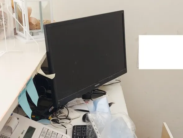 1#7919 Arredi e attrezzature per trattamenti estetici