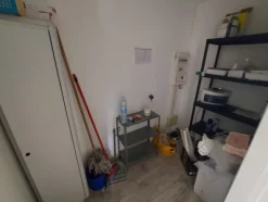 1#7919 Arredi e attrezzature per trattamenti estetici