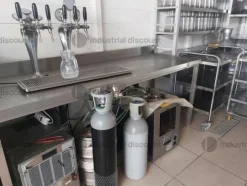 16#8949 Arredi e attrezzature professionali per cucina