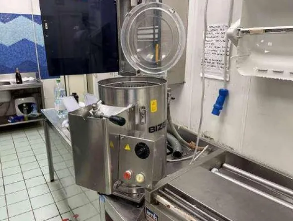 5#7940 Arredi e attrezzature reparto pescheria
