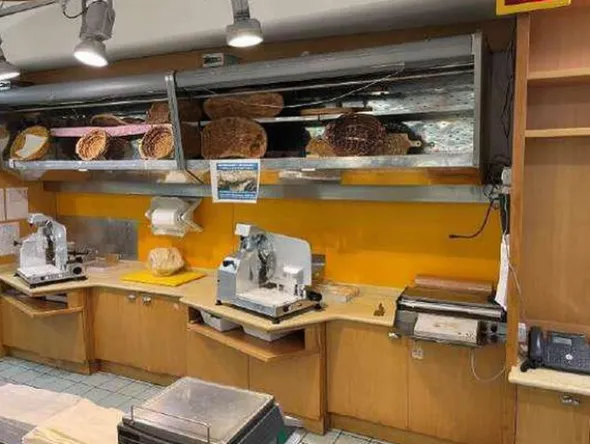 7#7940 Arredi e attrezzature reparto alimentari