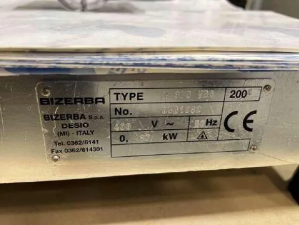 7#7940 Arredi e attrezzature reparto alimentari