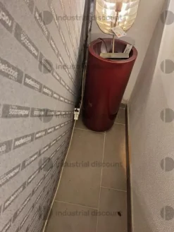 13#8790 Arredi e Complementi di arredo griffati