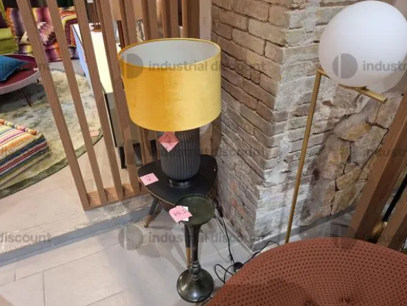 3#8791 Arredi e complementi di arredo griffati