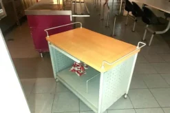 84#7922 Arredi e complementi di arredo per mensa aziendale