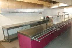 84#7922 Arredi e complementi di arredo per mensa aziendale