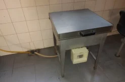 84#7922 Arredi e complementi di arredo per mensa aziendale