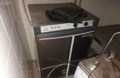 84#7922 Arredi e complementi di arredo per mensa aziendale