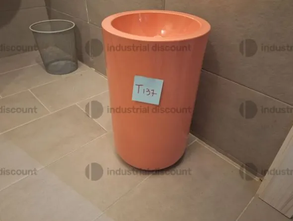 19#8790 Arredi e Complementi di arredo griffati