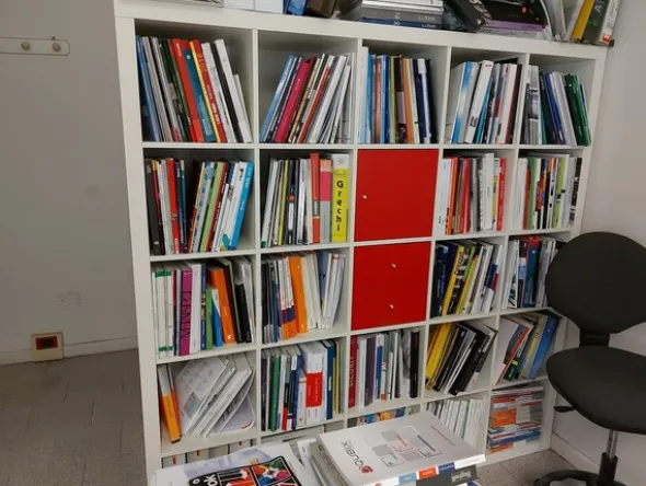 5#8080 Arredi ed attrezzatura da ufficio