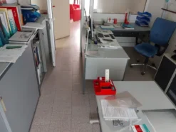5#8080 Arredi ed attrezzatura da ufficio