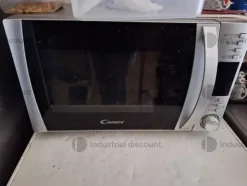 1#9102 Arredi ed attrezzature da cucina