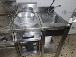 3#8808 Arredi ed attrezzature da laboratorio di pasticceria e prodotti da bar