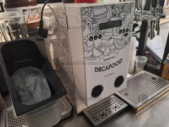 2#8808 Arredi ed attrezzature da laboratorio di pasticceria e prodotti da bar