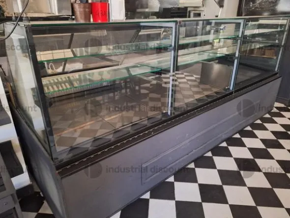 2#8808 Arredi ed attrezzature da laboratorio di pasticceria e prodotti da bar