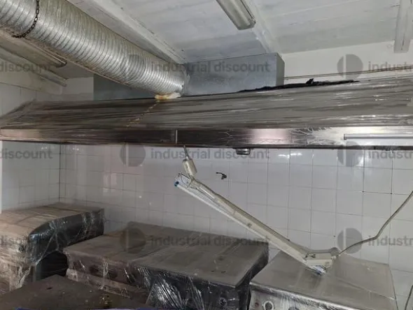 3#10023 Arredi ed attrezzature da ristorante