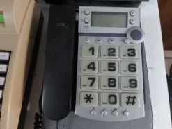 2#8425 Arredi ed attrezzature informatiche varie