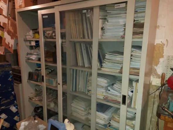 2#8425 Arredi ed attrezzature informatiche varie
