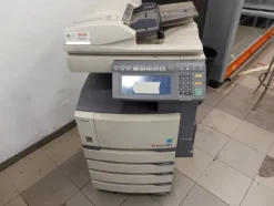 1#7767 Arredi ed attrezzature per il commercio di generi alimentari