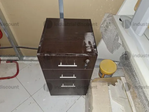 1#10116 Arredi ed attrezzature per laboratorio odontoiatrico