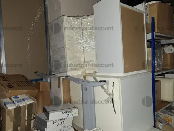 1#10116 Arredi ed attrezzature per laboratorio odontoiatrico