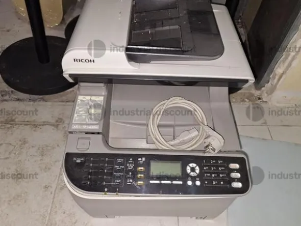 1#10116 Arredi ed attrezzature per laboratorio odontoiatrico